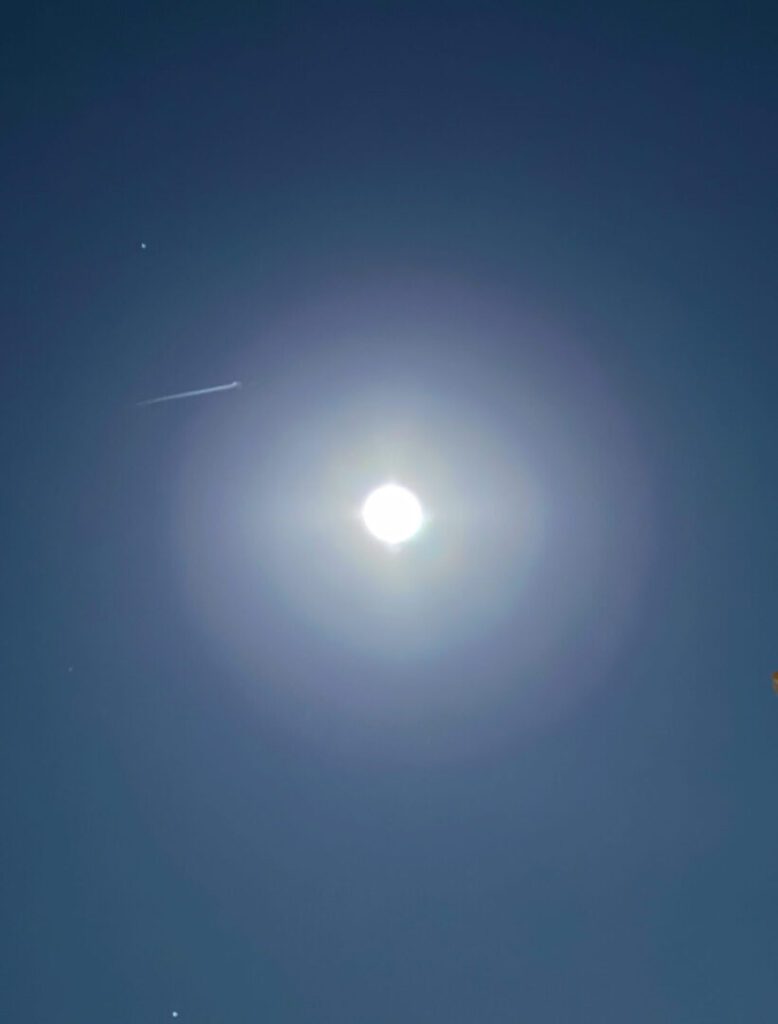 Clifford Singer. Full Moon. Meteorite. April 1. 2026